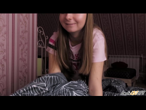 ❤️ Blondie sugit eam BFF est penitus et accipit Cum in ore suo at la.stroybassein.ru